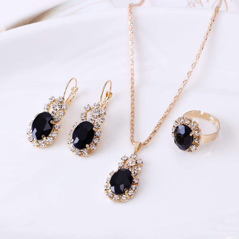Conjunto de adornos de nuevo e - Vintage Things Collection reseña y precio